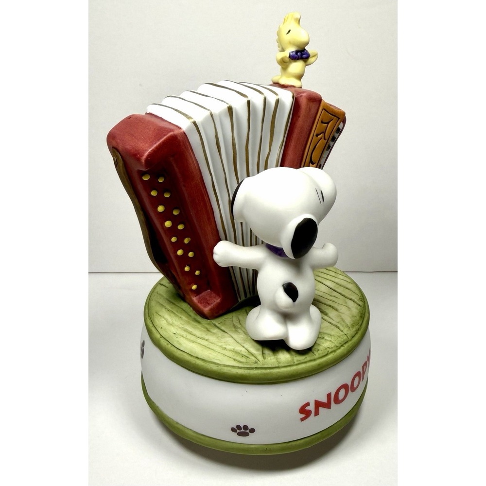 Vintage Sekiguchi PEANUTS Snoopy Japan Music Box Musical Figure Accordion RARE - Picture 10 of 17